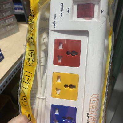 Ổ cắm Lioa 3 lỗ - 4 lỗ - 5 lỗ - 6 lỗ OFSSA2.5-2 có đồng hồ đo Ampe, công suất 3300W - Hàng chính hãng