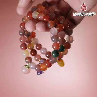 Vòng đá chalcedony đa sắc 9mm phối charm - Ngọc Quý Gemstones
