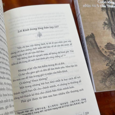 COMBO 2 TẬP CUỘC SỐNG NHÌN TỪ Ô CỬA THIỀN - Bìa mềm