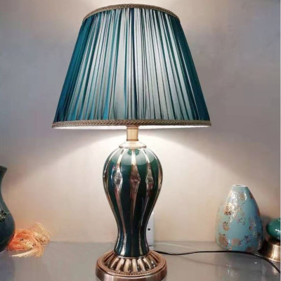 Đèn ngủ để bàn HONO phong cách tinh tế trang trí nhà cửa hiện đại, sang trọng - kèm bóng LED chuyên dụng.