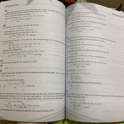Sách 500 Bài Tập Vật Lí Trung Học Cơ Sở - Bồi dưỡng học sinh Khá, Giỏi