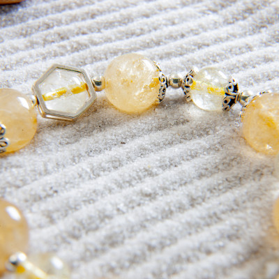 Vòng tay nữ đá phong thủy Thạch anh vàng Citrine thiên nhiên cho mạng Thổ - Kim VT067