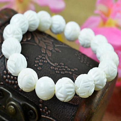 VÒNG TAY ĐÁ TRẮNG KHẮC HOA SEN TÂM BÌNH AN