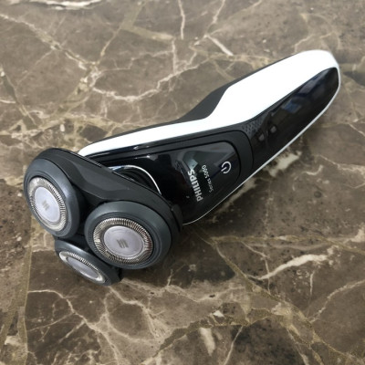 Máy cạo râu khô và ướt Philips S5080/03- hàng chính hãng 