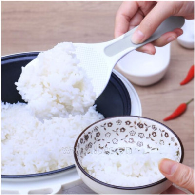 Muôi xới cơm chống dính, kháng khuẩn ( giao màu ngẫu nhiên )  - made in Japan 