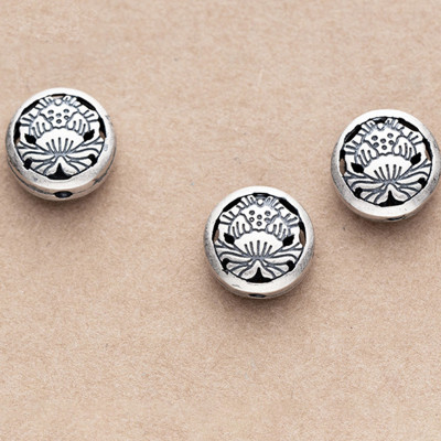 Combo 2 cái charm bạc hình tròn hoa sen xỏ ngang - Ngọc Quý Gemstones