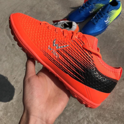 2 chiếc giày bóng đá WWika Flash Cam 2022 2023 MẪU THỂ THAO ĐẲNG CẤP 