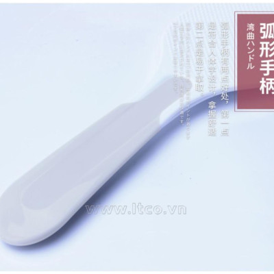 Muôi xới cơm chống dính, kháng khuẩn ( giao màu ngẫu nhiên )  - made in Japan 