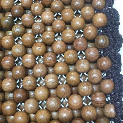 Đệm Lót Ghế Xe Ô Tô Hạt Gỗ Bách Xanh Hạt 1.8cm - Móc Viền Thủ Công ( hình thật )