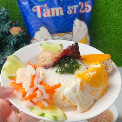 [Mua 1 Tặng 1] Mua 1 túi Gạo ST25 Lúa Tôm túi 5kg - Tặng 1 túi Tấm ST25 2kg (Tổng 7kg)