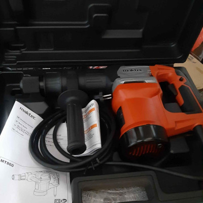 MÁY ĐỤC BÊ TÔNG 710W MAKITA MT860 - HÀNG CHÍNH HÃNG