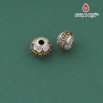 Charm bạc dĩa bay họa tiết hoa văn dát đồng xỏ ngang - Ngọc Quý Gemstones