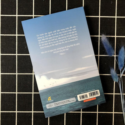 Sách - Thế Giới Rộng Lớn, Lòng Người Chật Hẹp (Kèm Bookmark)