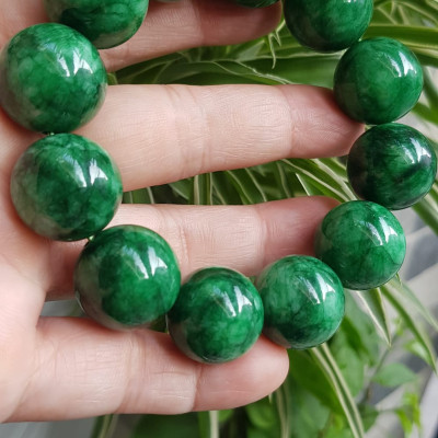 ️Vòng Tay Nam Đá Cẩm Thạch Xanh lá Size lớn hạt 18mm bóng đẹp hợp Các Anh Mệnh Mộc mệnh Hỏa đeo là một món trang sức tuyệt vời cho các quý ông ạ