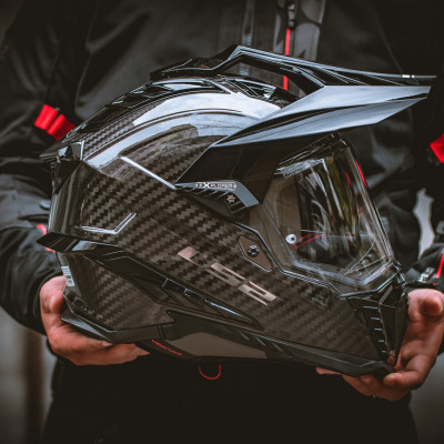 Mũ Cào Cào LS2 MX701 Explorer Carbon