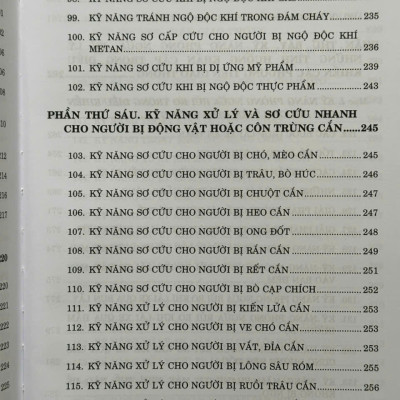 Sách Kỹ Năng An Toàn và Sơ Cấp Cứu Ban Đầu Trong Cuộc Sống Hàng Ngày (V2620A)