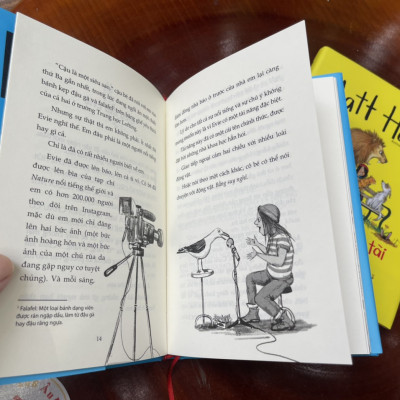 [bìa cứng có áo] (Combo 2 cuốn)  EVIE VÀ BIỆT TÀI BÍ MẬT và EVIE VÀ CHUYẾN PHIÊU LƯU Ở RỪNG NHIỆT ĐỚI - Matt Haig - Thaihabooks
