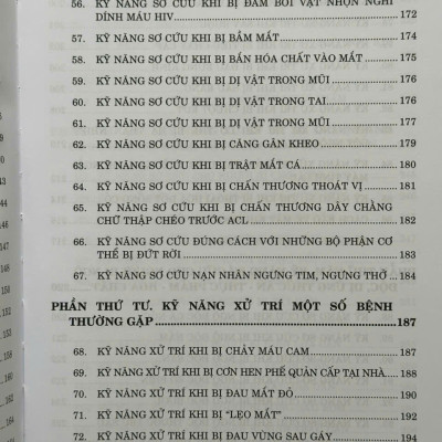 Sách Kỹ Năng An Toàn và Sơ Cấp Cứu Ban Đầu Trong Cuộc Sống Hàng Ngày (V2620A)