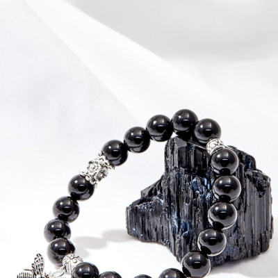 Vòng tay đá thiên thạch phối ong bạc Ngọc Quý Gemstones