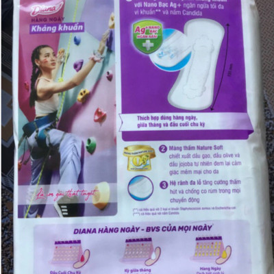 Gói 40 Miếng 15.5cm |  Combo 6 Gói Băng Vệ Sinh Diana Sensi Hàng Ngày Kháng Khuẩn 40 Miếng- HSD luôn mới