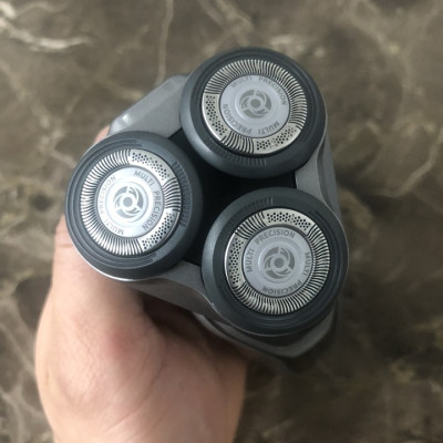 Máy cạo râu khô và ướt cao cấp Philips Norelco S5940/88- Nhập khẩu chính hãng 