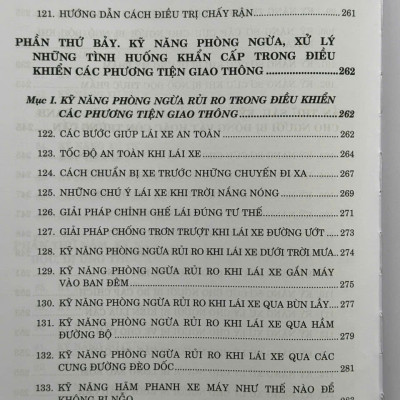 Sách Kỹ Năng An Toàn và Sơ Cấp Cứu Ban Đầu Trong Cuộc Sống Hàng Ngày (V2620A)