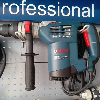 MÁY KHOAN BÚA 900W 5J BOSCH GBH 4-32DFR - HÀNG CHÍNH HÃNG