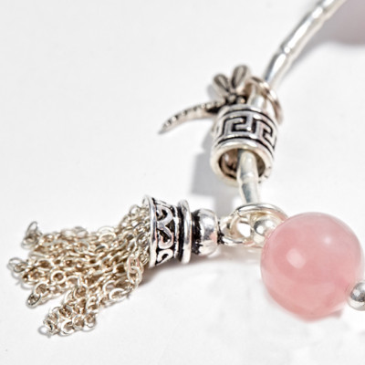 Vòng thạch anh hồng Aaa phối charm chuông bạc (8mm) Ngọc Quý Gemstones