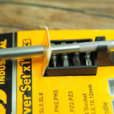 BỘ TUỐC NƠ VÍT ĐA NĂNG 15 CHI TIẾT INGCO AKISD1508 - HÀNG CHÍNH HÃNG