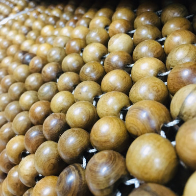 Đệm Lót Đàn Ghế Xe Ô Tô Hạt Gỗ Bách Xanh ( hình thật )