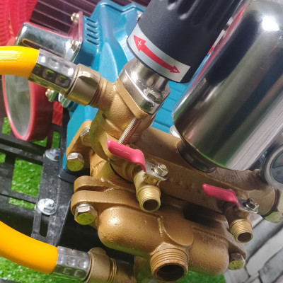 BỘ MÁY XỊT RỬA XE KÉO DÂY CUDROA AMAXGOLD AM22 (2KW) - HÀNG CHÍNH HÃNG