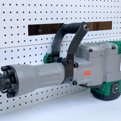 MÁY ĐỤC BÊ TÔNG 2400W 30MM DEKTON DK-DH6501CP - HÀNG CHÍNH HÃNG