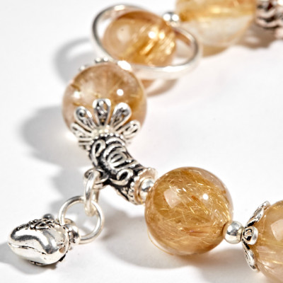 Vòng Thạch Anh Tóc Vàng Phối Charm Túi Tiền Bạc (11mm) Ngọc Quý Gemstones