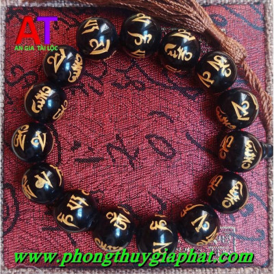 Vòng đeo tay đá đen huyền thạch chạm chú