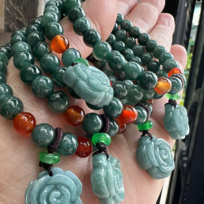 Vòng Tay Chuỗi Nữ Đá Cẩm Thạch Xanh Lam Đậm Tự Nhiên Mix Bông Hồng rất là xinh đẹp size hạt 7mm các chị em nữ mệnh thủy mệnh mộc mệnh và hỏa đeo chuẩn hợp món quà tặng phụ nữ quà sinh nhật đẹp ý nghĩa rẻ đẹp ạ