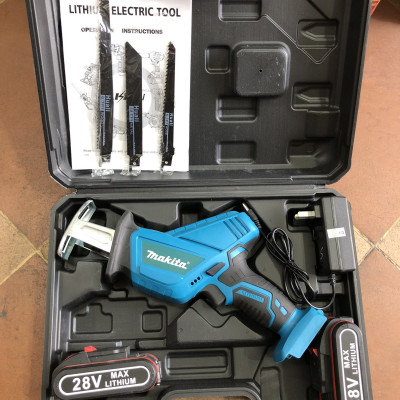 Máy cưa kiếm Makita dùng pin 28V tặng kèm 3 lưỡi cưa