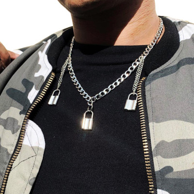 Dây chuyền ổ khoá titan hot hit