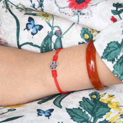 Vòng Kết Dây Đỏ Charm Bạc Kết Đồng Tâm Ngọc Quý Gemstones GA157