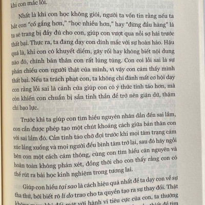 Làm Cha Mẹ  Tỉnh Thức - Chuyển Hóa Bản Thân, Trao Quyền Cho Con Cái