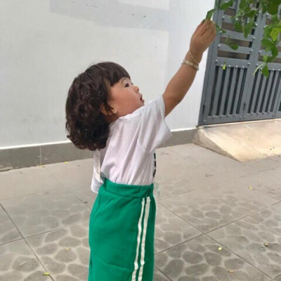 Tóc giả xù vic cho bé gái từ 6 tuổi