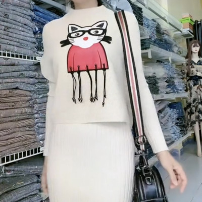 Set áo croptop và đầm ôm body myqlothing dày mềm mịn ôm form chuẩn dáng.