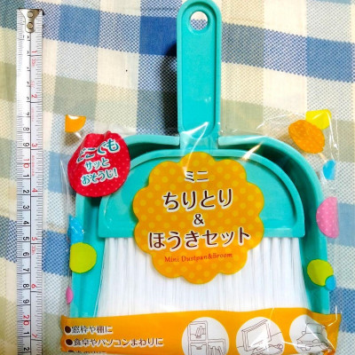 Bộ chổi và xẻng hót rác mini Echo, thiết kế nhỏ gọn, lông chổi mềm dễ dàng làm sạch bụi bẩn cả những nơi nhỏ nhất - nội địa Nhật Bản