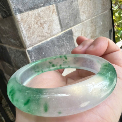 Vòng Tay Nữ Bản Hẹ Đá Mã Não DuLong Trắng Xanh Rong Biển Trong Bóng Đẹp Ni 53mm Cao 13mm Dầy 8mm Nữ 50kg - 55kg đeo Món quà tặng Nữ đeo tay xinh rẻ đẹp ý nghĩa ạ