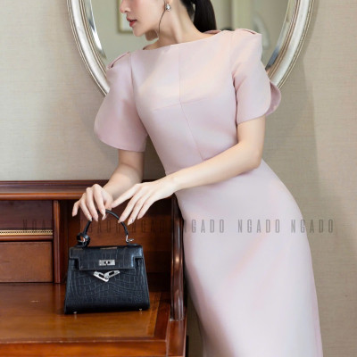 Đầm hồng cổ thuyền NGADO