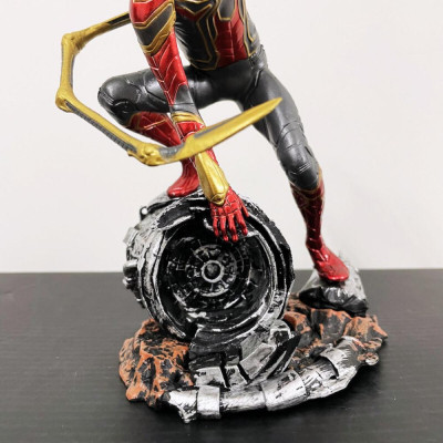 Mô Hình Người Nhện Spider Man Avengers MAVEL trạng thái chiến đấu cực chất . Cao 20cm . Figure Avengers
