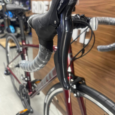 Xe đạp đua GIANT 2024 CONTEND 1