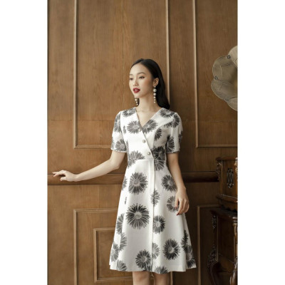 Đầm xòe hoa cúc Tri