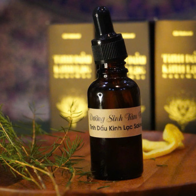 TINH DẦU KINH LẠC SAKIWAI