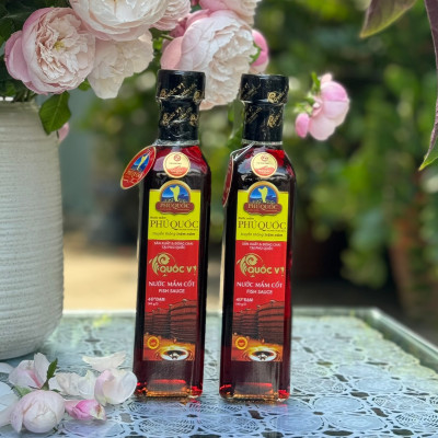 Túi 4 Chai Nước Mắm Cốt Phú Quốc - Quốc Vị Độ Đạm 40N Chai Thủy Tinh 250ml Cá Cơm