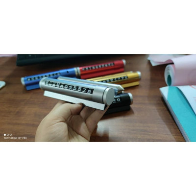 Bảng số ĐT ô tô vios 2017 Hyundai, Toyota có giá đỡ, tặng kèm sáp thơm kiêm búa phá kính chất liệu kim loại